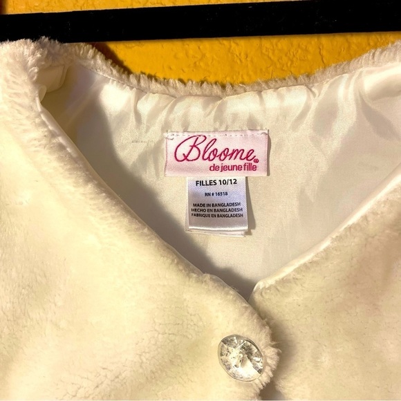 BLOOME DE JEUNE FILLE White Faux Fur Cropped Jacket Girls Size 10-12 - Picture 2 of 11